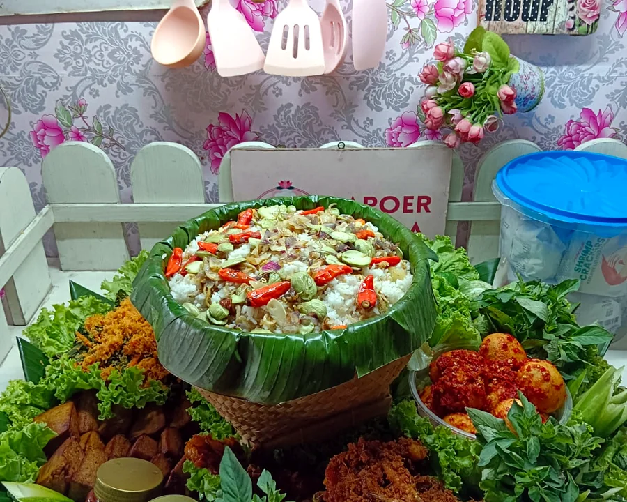 Nasi Liwet Bakul Komplit