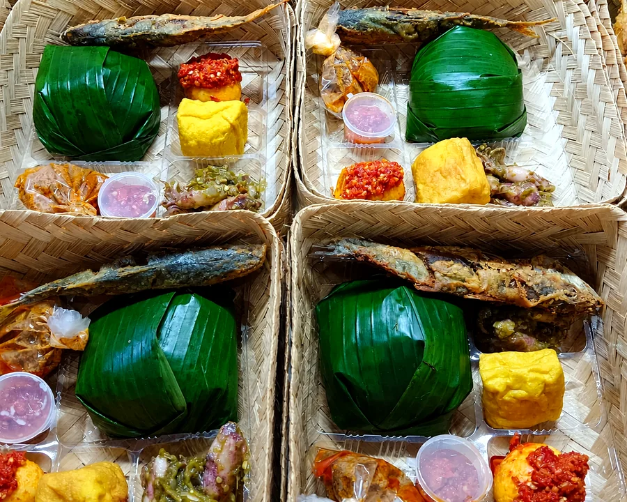 Nasi Liwet Besek