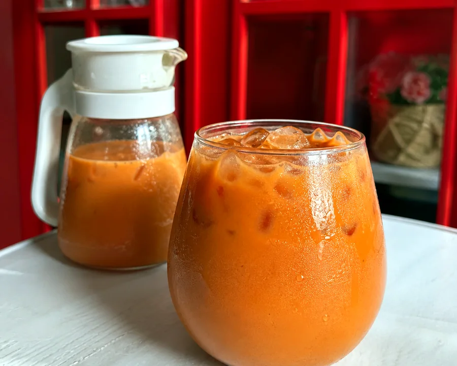 Ilustrasi penyajian Thai Tea